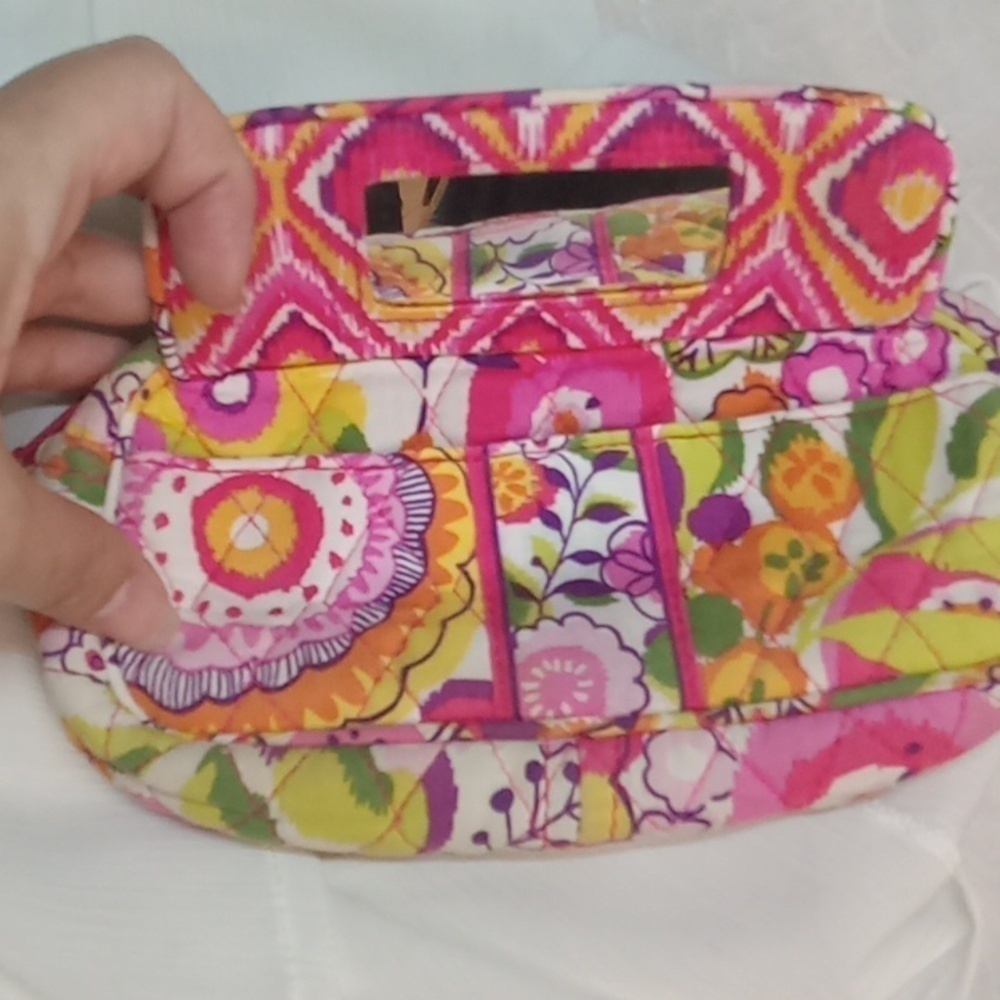 Vera Bradley floral make up bag - Picture 3 of 6